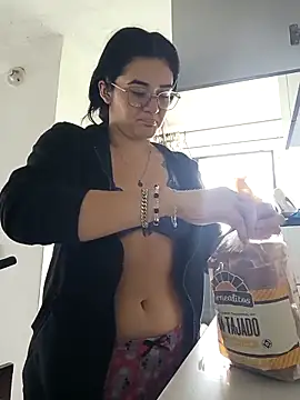 Hanna Kinsley online show from 09/24/25, 04:21