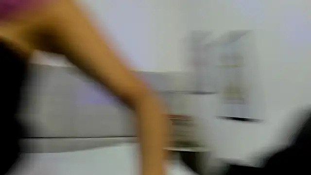 naomiii   online show from 01/19/26, 11:36