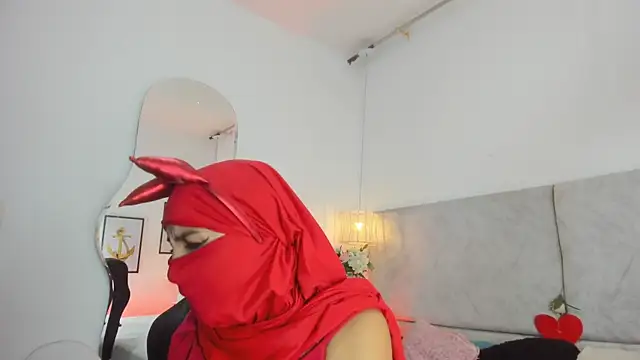 naomiii   online show from 02/20/26, 11:43