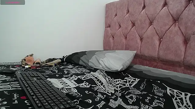 AMBER LOVE22 online show from 01/12/25, 10:12