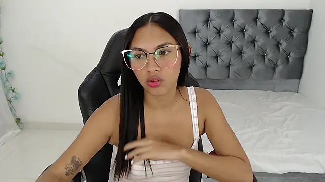 Snapshot of nicol_jc chatting on 01/04/25, 07:02 nicol jc online show from 01/04/25, 07:02