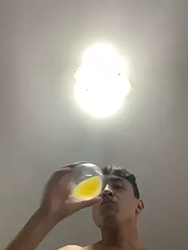 Snapshot of LCarreraa chatting on 01/19/25, 04:12 LCarreraa online show from 01/19/25, 04:12