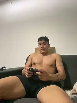 Snapshot of LCarreraa chatting on 01/28/25, 01:50 LCarreraa online show from 01/28/25, 01:50