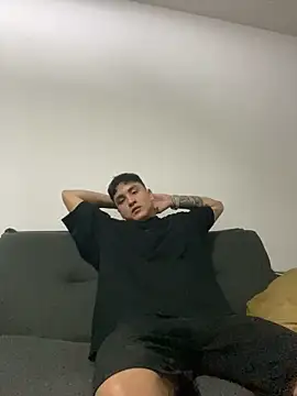 Snapshot of LCarreraa chatting on 02/02/25, 04:48 LCarreraa online show from 02/02/25, 04:48