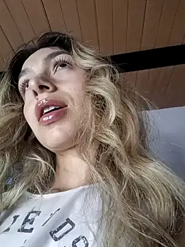 Karolgood3 online show from 12/13/24, 03:27