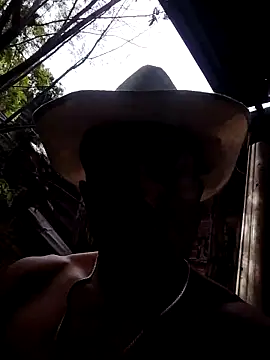 tayson  online show from 04/25/26, 01:41