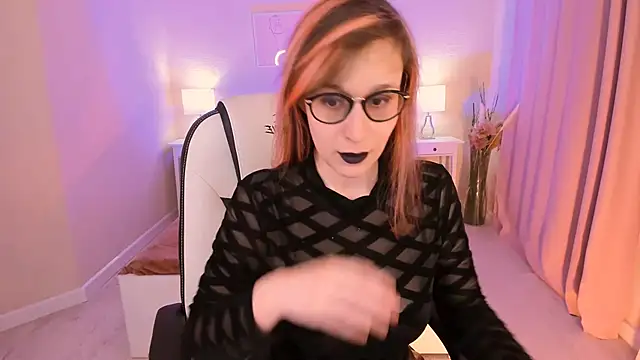 Dora Marcelli online show from 02/07/25, 06:45