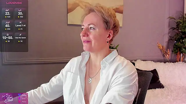 Nika Smit online show from 01/04/25, 08:28