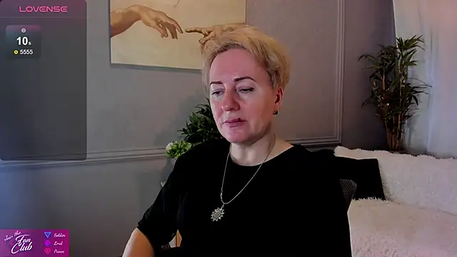 Nika Smit online show from 01/17/25, 10:00