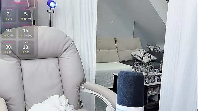 Snapshot of yoyo520- chatting on 03/15/25, 08:54 yoyo520- online show from 03/15/25, 08:54