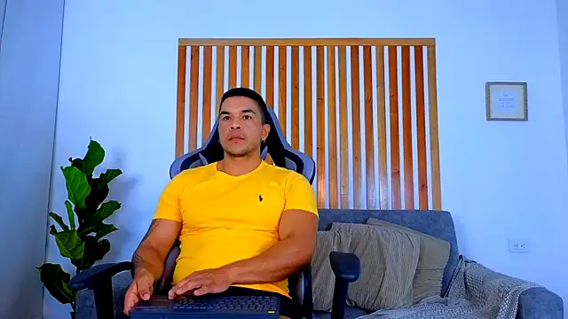 estebandelouis online show from 05/12/26, 11:18