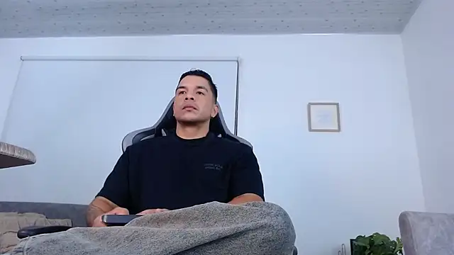 estebandelouis online show from 06/17/26, 11:23