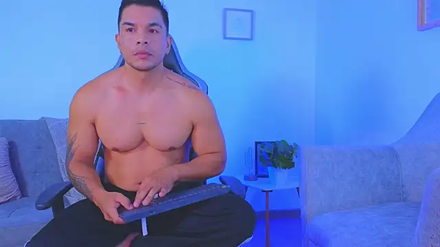 estebandelouis online show from 06/19/26, 11:14