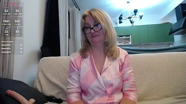 Blond Woman online show from 01/27/25, 11:22