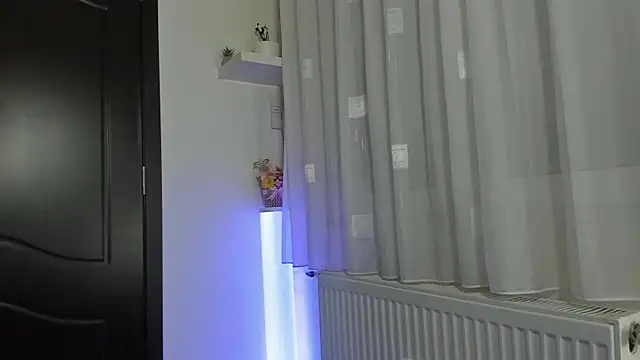 Anahi1993 online show from 02/02/25, 05:21