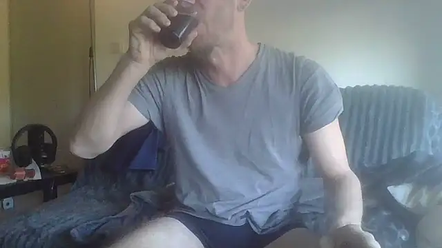 Snapshot of mohican69hot chatting on 04/04/26, 07:28 mohican69hot online show from 04/04/26, 07:28