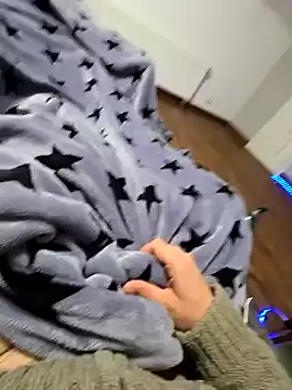 Snapshot of lapa525 chatting on 12/03/24, 03:55 lapa525 online show from 12/03/24, 03:55