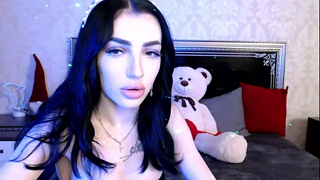 NancyLovee  online show from 12/27/24, 10:37