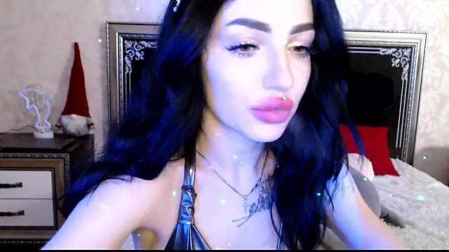 NancyLovee  online show from 01/03/25, 06:57