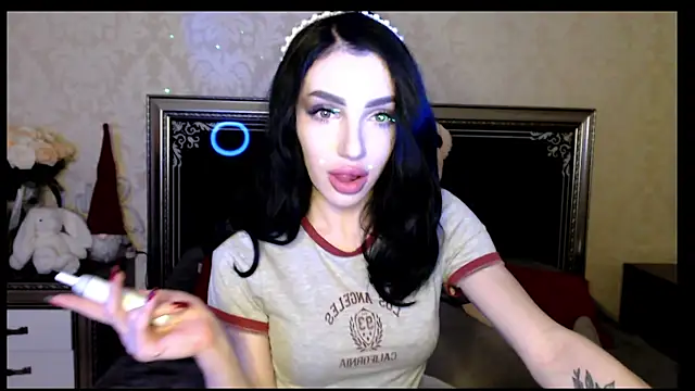 NancyLovee  online show from 01/11/25, 06:54