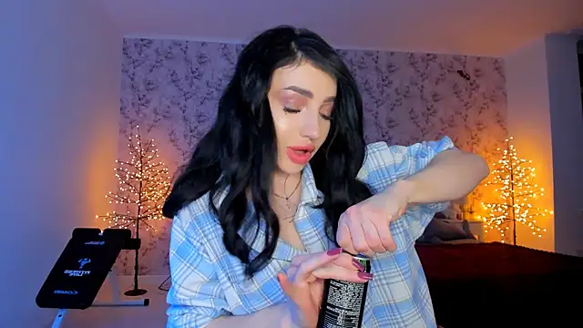 NancyLovee  online show from 02/19/26, 08:27