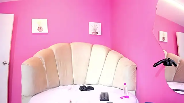 aishasounders online show from 12/11/24, 07:36