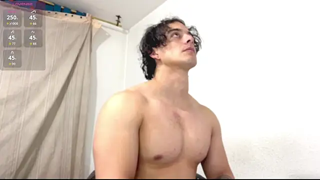 Snapshot of logan_x3 chatting on 05/23/26, 04:18 logan x3 online show from 05/23/26, 04:18
