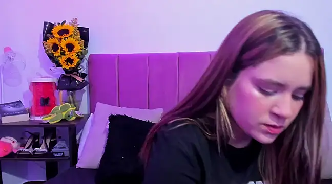 EmmyGray online show from 12/10/24, 03:30