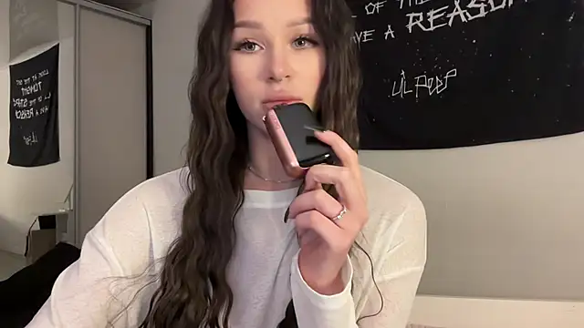 ur molly online show from 02/24/26, 10:24