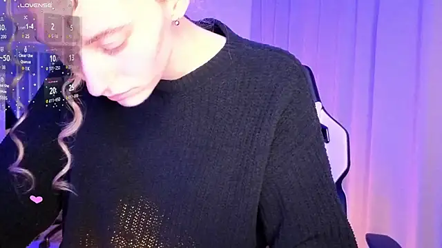 lady curls online show from 01/11/25, 12:22