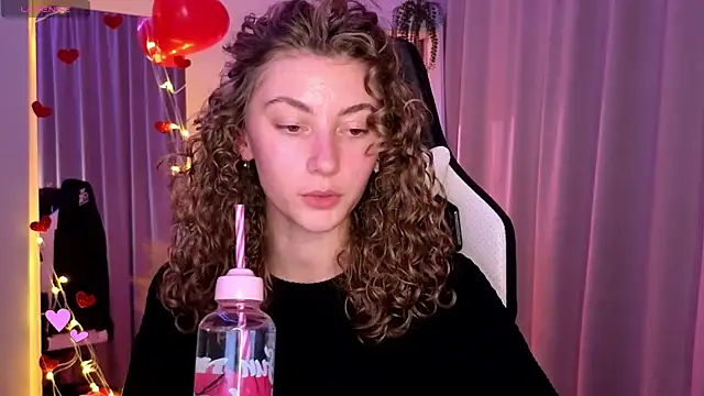 lady curls online show from 02/18/25, 10:25