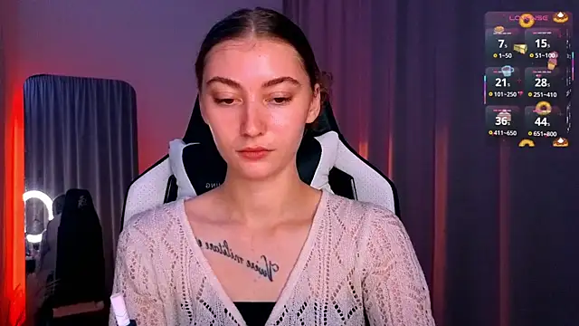 lady curls online show from 10/14/25, 10:10