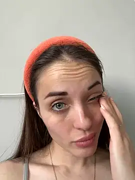 AmiLavs online show from 02/12/25, 11:18