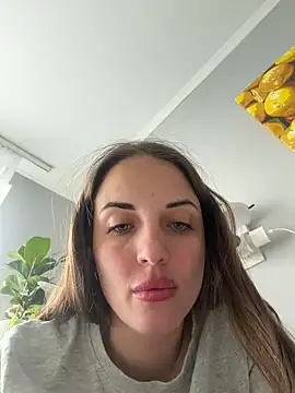 AmiLavs online show from 05/03/26, 10:32