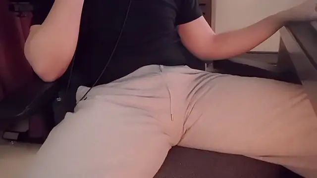 meow199410 online show from 06/18/26, 03:38