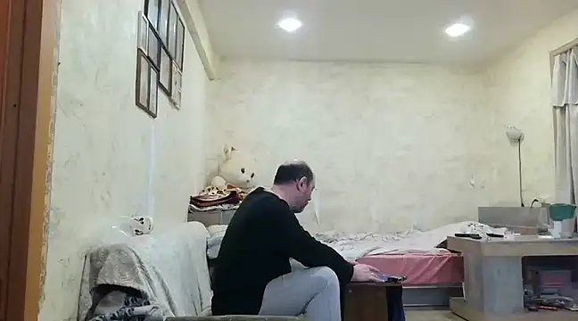 AgnichBan online show from 01/20/25, 03:48