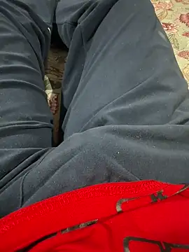 Snapshot of sonug0912 chatting on 11/05/25, 12:38 sonug0912 online show from 11/05/25, 12:38