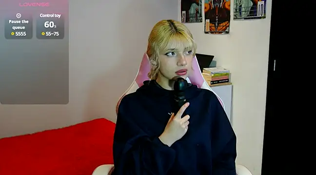 HiScarlett online show from 03/05/25, 01:50