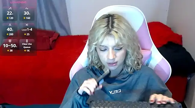 HiScarlett online show from 03/23/25, 05:43