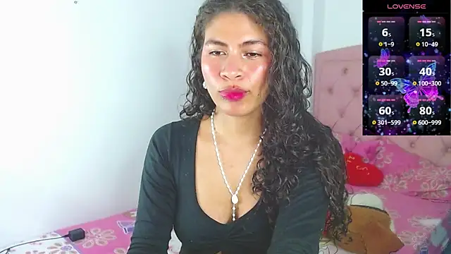 Cynthia hazel online show from 09/15/25, 08:14