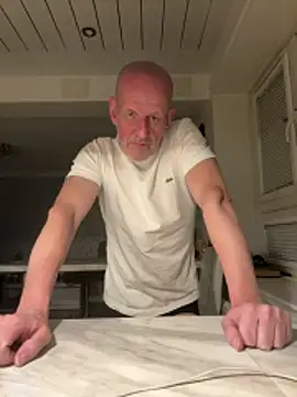 malematureisbest online show from 12/18/25, 07:31