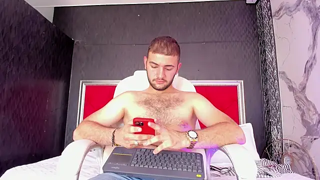 MaximusDick1  online show from 12/09/24, 06:46