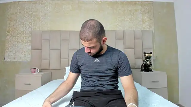 MaximusDick1  online show from 10/22/25, 02:56