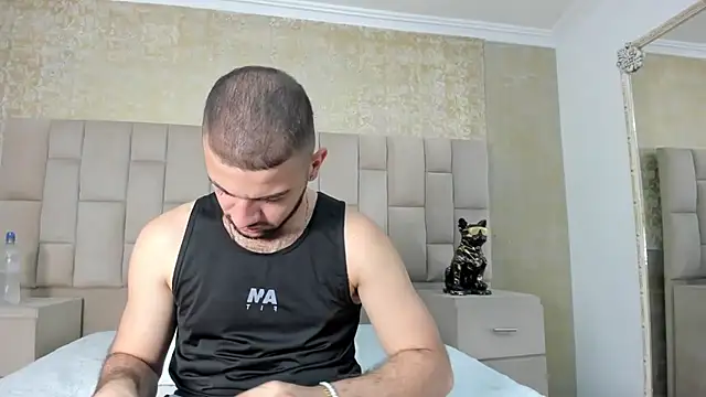 MaximusDick1  online show from 10/26/25, 04:29