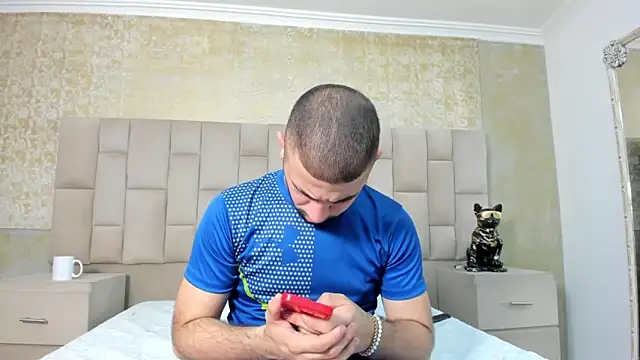 MaximusDick1  online show from 10/27/25, 04:05