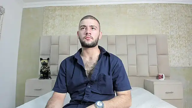 MaximusDick1  online show from 10/31/25, 03:40