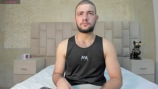 MaximusDick1  online show from 11/19/25, 04:12