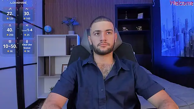 MaximusDick1  online show from 03/27/26, 12:16