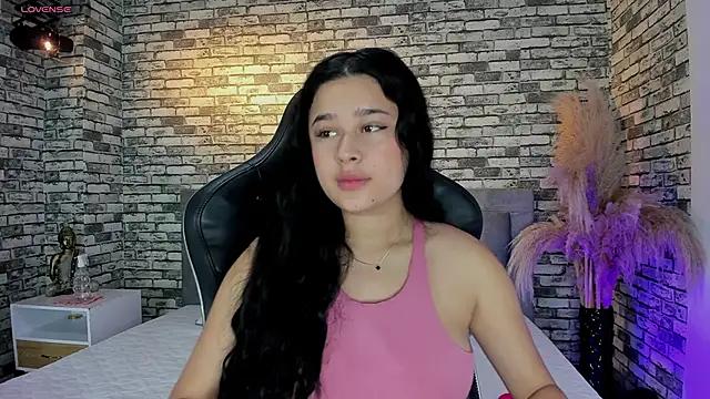 ariadna milano online show from 01/11/25, 12:40