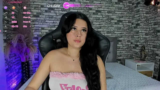 ariadna milano online show from 02/11/25, 04:24